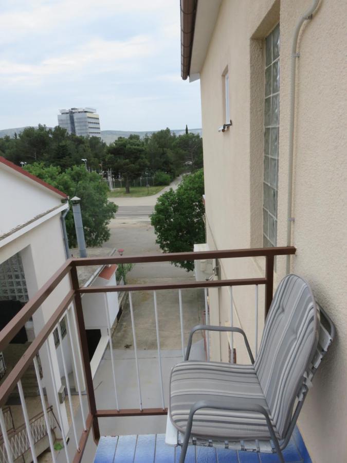 Apartmani Mm Starigrad Paklenica Extérieur photo