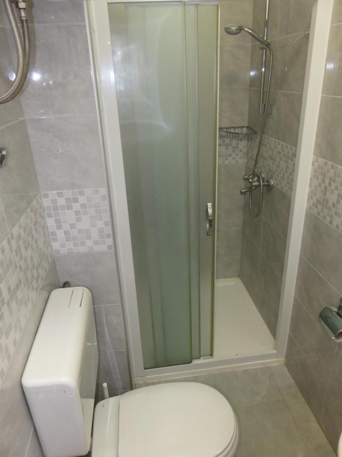 Apartmani Mm Starigrad Paklenica Extérieur photo