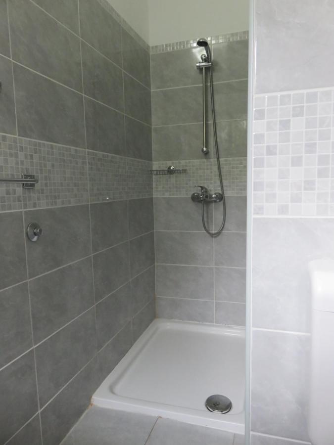 Apartmani Mm Starigrad Paklenica Extérieur photo